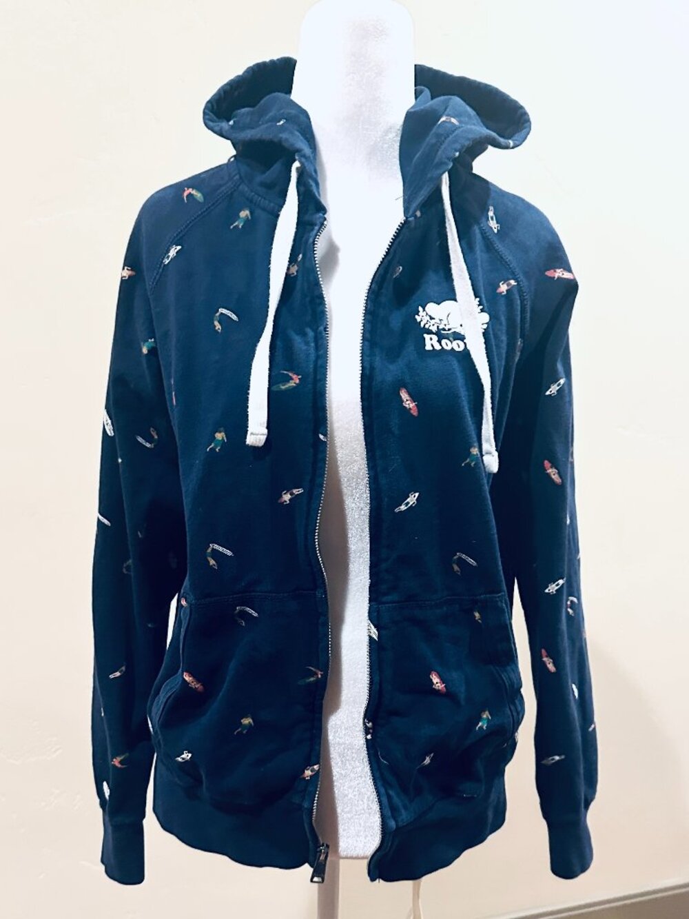ROOTS HOODIE BLUE WITH MINI SURFERS PRINT MEDIUM